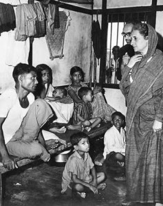 Indira Gandhi meeting a group of refugees from East Bengal at the Kaliganji camp, Assam, in June 1971 (Source: http://www.thehindu.com/multimedia/dynamic/00866/17TH-opedBanglaRumi_866425g.jpg)
